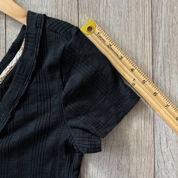 Anthropologie Pilcro Black Double-V Neck Tee Size Small 90s - Picture 9 of 12